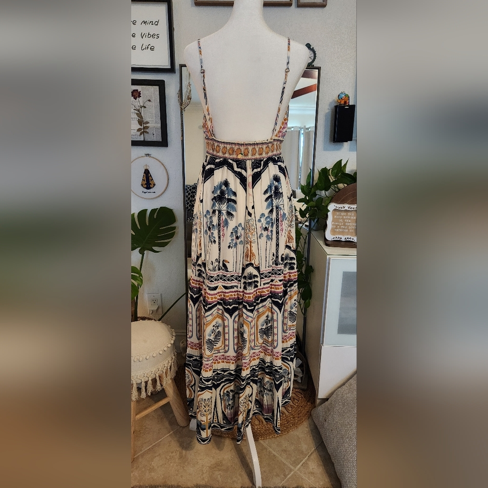 Farm Rio Midi Dress - Picture 4 of 9